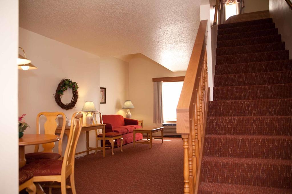 Hotel Baymont By Wyndham Mequon Milwaukee Area Exterior foto